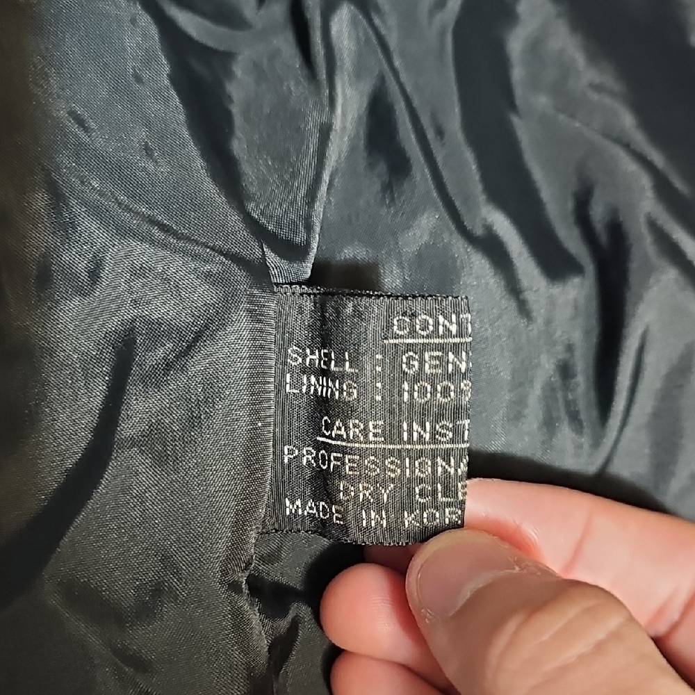 Stylish Women's Black Leather Coat - Picture 4 of 5